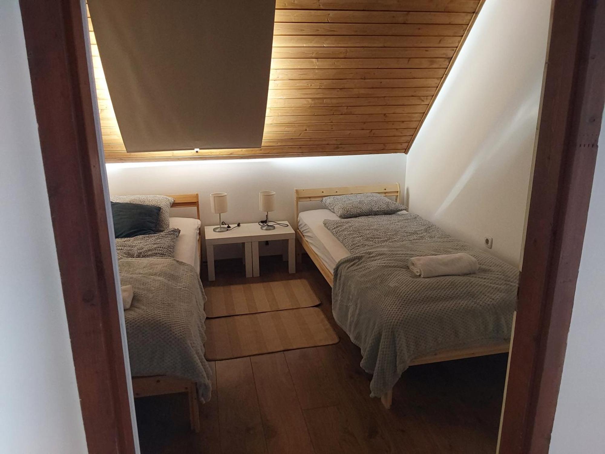Tuerkiz Apartman - 5 Szobas 13 Fos Apartmanhaz 4Km A Balaton- Balatonszabadi Fürdőtelep Екстериор снимка