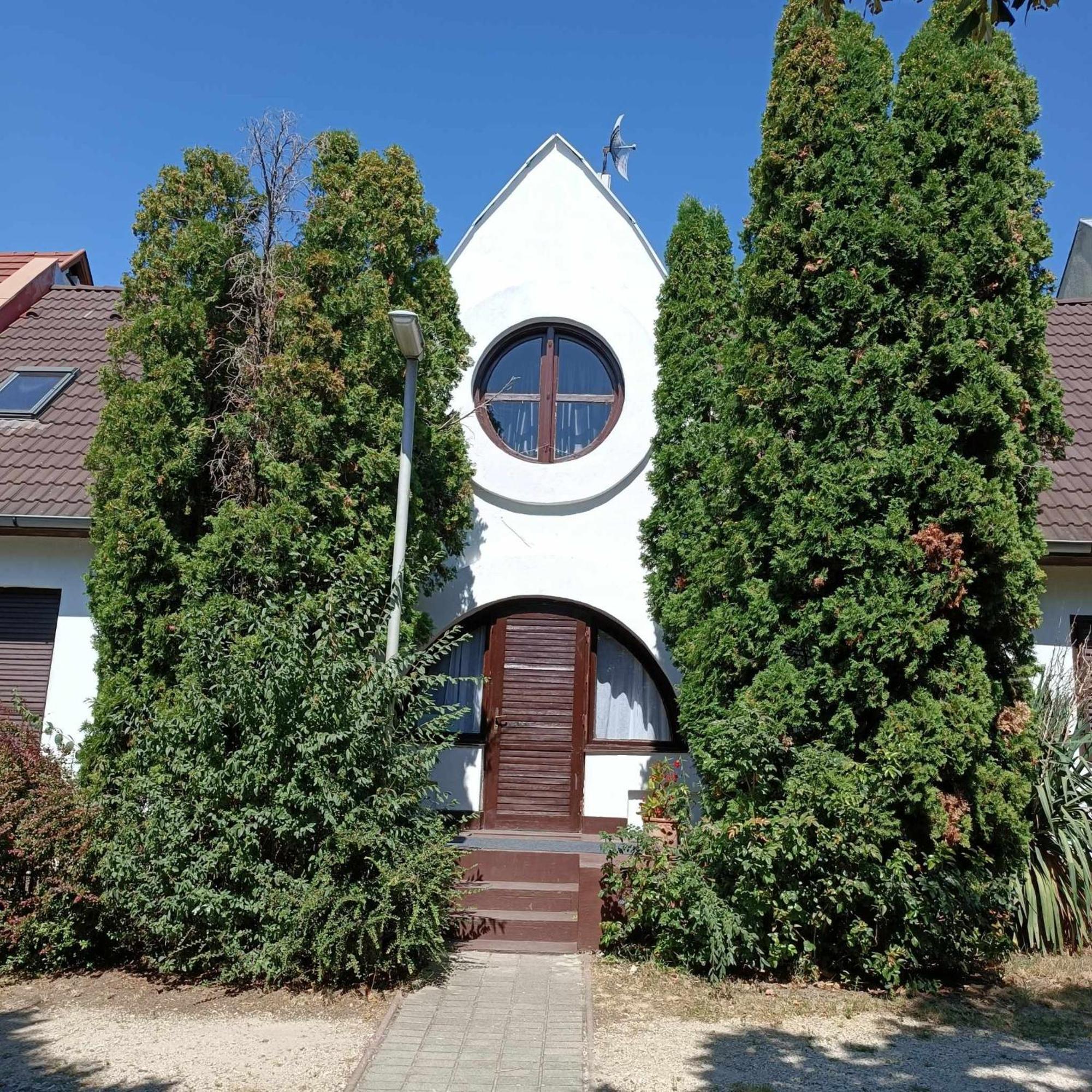Tuerkiz Apartman - 5 Szobas 13 Fos Apartmanhaz 4Km A Balaton- Balatonszabadi Fürdőtelep Екстериор снимка